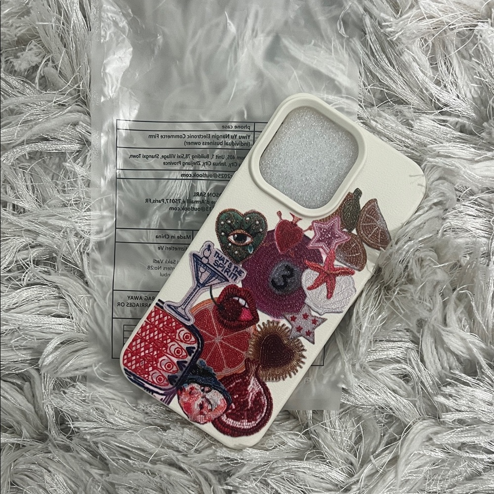 BRAND NEW IPHONE 13 PRO Phone Case - Picture 4 of 4